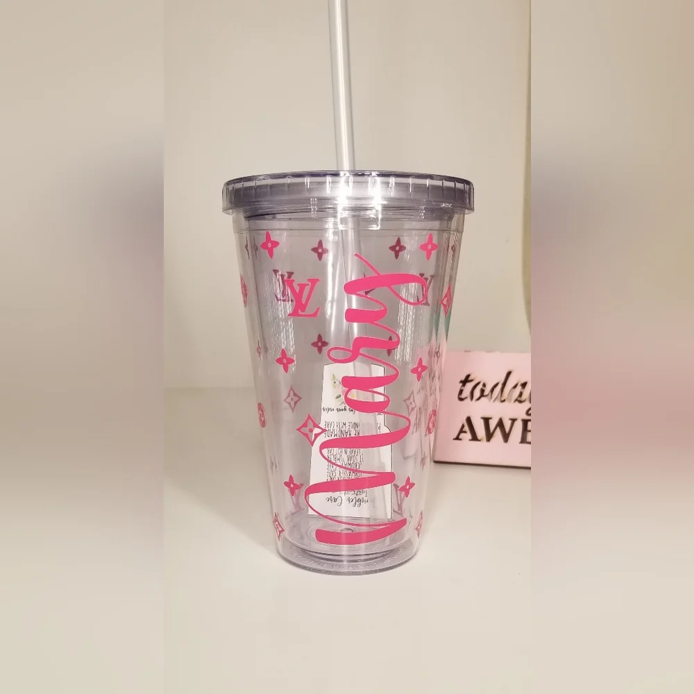 *NWT* Personalized ''Mary'' Tumbler